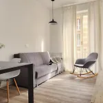 Joivy Delightful Studios Near Parco Tre Torri